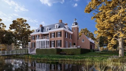 Elegant landhuis met klassieke architectuur, bakstenen gevel en donkergrijze daken, gelegen aan het water. Grote ramen en meerdere veranda&rsquo;s bieden uitzicht op de omliggende tuin en vijver, met een heldere lucht op de achtergrond.